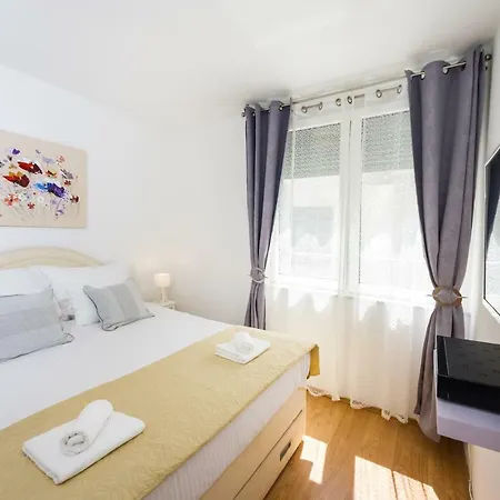 Apartman Lara