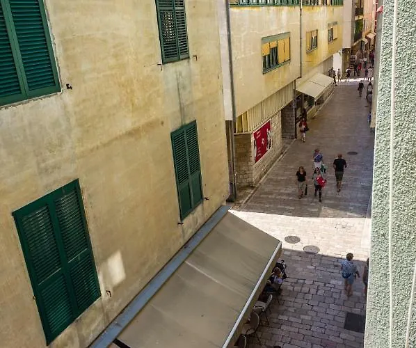 Apartment Lara Zadar