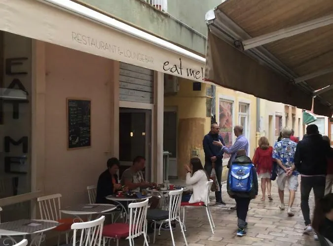 Lara * Zadar